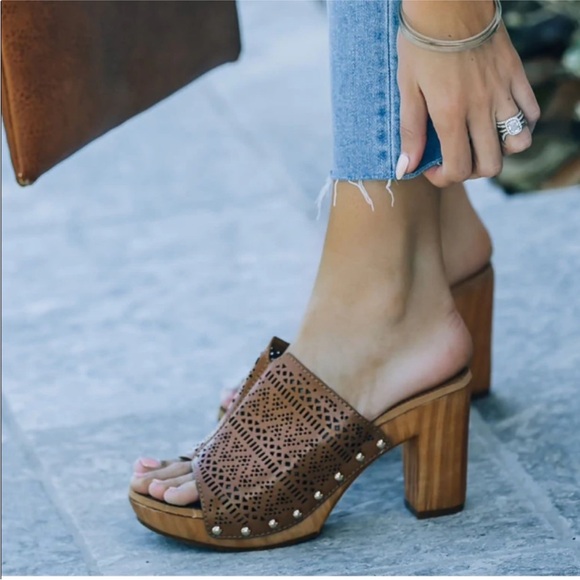 Vici Brown Textured Leather Mules - Picture 2 of 11
